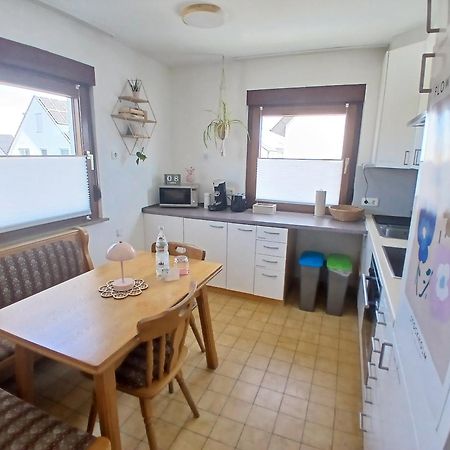 Happybnb Apartment Mit Sonniger Terrasse Lochgau Esterno foto